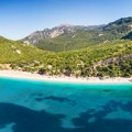 Pažnja, pojavila se nova vrsta prevare! Rusvaj na omiljenom letovalištu Srba: Žrtvama uzimaju na hiljade evra