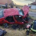 Tri osobe teško povređene, jedna nastradala u TEŠKOJ NESREĆI u Slatini (FOTO)