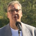 Вучић наставља обилазак Србије, стигао у Јабучје: "Мораћемо то да решимо"
