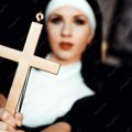 (Video) „Časne sestre” razotkrivene, rešena misterija Evo šta stoji iza osoba obučenih u crno a pojavljuju se na ulicama…