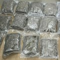 Prevezao 65 kilograma droge za 200 evra Pokrenuta istraga protiv dvojice Podgoričana