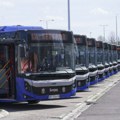 Stiglo još 100 novih plavih zglobnih autobusa u GSP; Uskoro stižu i tramvaji FOTO