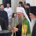 Patrijarh Porfirije služi liturgiju u hramu Svetog Save u Deževi