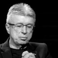 "U znak večnog poštovanja" posthumna nagrada za Sašu popovića Preuzela priznanje pa poručila estradi "Vas sve molim..."