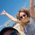 Pevačica (31) se odselila iz Srbije: Sa mužem spakovala kofere i napustila Beograd