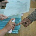 Profesori u petak Vladi Srbije predaju peticiju za vanredne parlamentarne izbore