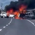 Stravična nesreća u Grčkoj: Tri osobe izgorele posle sudara dva automobila i kamiona na autoputu