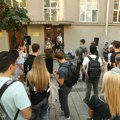 Gimnazija Sveti Sava stupila u blokadu u znak podrške Petoj gimnaziji
