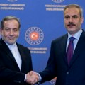 Fidan i Arakči razmenili mišljenja o aktuelnoj situaciji u Iranu