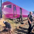 (Foto, video) „Preplašeni ljudi su pljuvali krv i vrištali“ Preživeli lekar opisuje stravične scene posle sudara vozova u…