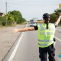 Pojačana kontrola na putevima: Policija proverava brzinu, alkohol i pojaseve