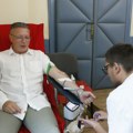Predsednik Skupštine Grada Niša priključio se akciji davanja krvi