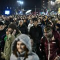 Protest koalicije "Srbija protiv nasilja": Okupljeni krenuli u šetnju ka zgradi RTS-a (foto)