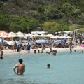 Bura u Grčkoj: Nova pravila na plažama niko ne poštuje, ljudi besni: "Sve je okupirano!"