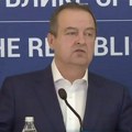 "Ima mnogo povređenih građana i šest policajaca": Oglasio se Dačić o neredima u Novom Sadu