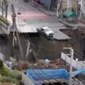 Drama u Bangkoku: Otvorila se rupa duboka 50 metara i progutala automobile i stubove /foto/