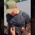 (Фото) наш глумац ставио на стомак четири тарантуле: Огласио се из Камбоџе, објавио слике због којих су се сви најежили