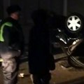 Automobil sleteo sa drugog sprata parkinga: Ima povređenih (video)