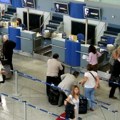 Novi sistem napravio zastoj na aerodromima - čeka se i po tri sata, traži se hitno rešenje