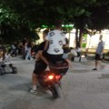 Motori jure bujanovačkim trgom, zabrinuti građani traže reakciju policije