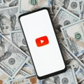 YouTube udvostručuje uslove za zaradu: Novi kreatori će morati da skupe 8.000 sati gledanja