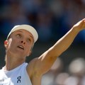 Iga Švjontek i Elena Ribakina u finalu Toronta