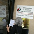 Kako je Vučić penzionerima ostao dužan 130 evra mesečno