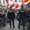 Demonstranti napravili haos u Španiji; Policija koristila gumene metke i suzavac VIDEO