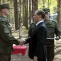 Medvedev upozorava Zapad: NATO će dobiti odgovor takve destruktivne sile