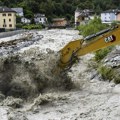 (FOTO) Oluja u Švajcarskoj izazvala poplave i odrone, tri osobe nestale