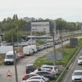 Reportaža sa stanice Beograd Jug: Znam da autobusi staju kod Autokomande, al sam zbunjen (FOTO)