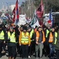 BLOG UŽIVO Objavljeno kada počinje veliki protest, veliki broj traktora u pratnji studenata koji pešače za Beograd