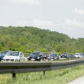 (Foto, video) kolaps na putevima širom Srbije: Kilometarske kolone vozila i na Milošu Velikom, na autoputu Beograd-Niš…