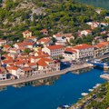 Letovanje srpske porodice u Hrvatskoj pretvoreno u pakao! Platili unapred, a onda hladan šok: „Nemam nikakav apartman za vas“…