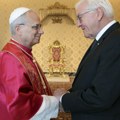 Sastali se papa Lav Četrnaesti i Štajnmajer