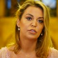 "Jedva sam preživela, rođena sam sa 1.300 grama" Ćerka naše čuvene pevačice pričala je iskreno o svom životu, a jedan detalj…