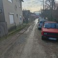 Žitelji Ulice Božidara Kuzmanovića u Kozujevu: Naši roditelji nisu dočekali asfalt, da li ćemo mi?