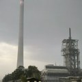 (Foto, video) Veliki požar izbio u pogonu kutinske Petrohemije, vatrogasci na terenu