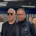 Posle radnog vikenda u inostranstvu, Saša Matić se vratio u Beograd: Pevač sleteo na aerodrom, pa požurio kući