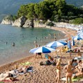 Vrlo bitna pogodnost za srpske turiste u Crnoj Gori za koju malo ko zna
