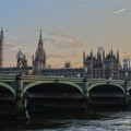 Hiljade ljudi u Londonu na protestu protiv plana vlade o smanjenju javne potrošnje