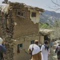 Nakon zemljotresa u kojem je poginulo 800 ljudi, spasioci u Avganistanu u trci s vremenom