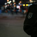 Horor na Zelenom vencu: Muškarac sa šipkom nasrće i tuče prolaznike