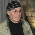 Ovo je jedina fotografija Olivera mandića bez marame! Godinama je ne skida, a ovo je razlog!