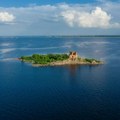 Kupio napušteno ostrvo za male pare i napravio raj: Danas živi bez struje i vode, čak i na -35°C
