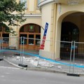 Pali delovi fasade sa Gradske kuće u Senti