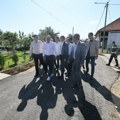Macut u Rataju kod Vranja obišao rekonstruisanu ambulantu i novi put