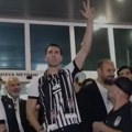 Dušan Vlahović digao tri prsta pred hiljadama Turaka: Pogledajte reakciju, Istanbul je proključao