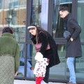 Roditelji se od sramote odrekli naše pevačice (29) zbog veze sa starijim čovekom koji iza sebe ima 2 braka i troje dece…