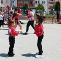 Izašli da podrže svog luneta i sve uhapšene Srbe: Javni trening kik-boks kluba "Kosovska Mitrovica" (Foto)